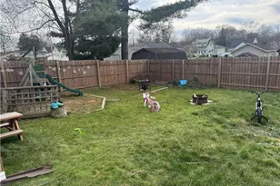 250 29th St NW, Barberton, OH 44203 - Photo 5