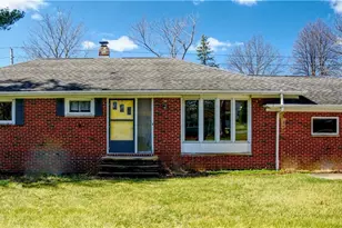 8160 Marianna Blvd, Grandview Heights, OH 44147 - Photo 1