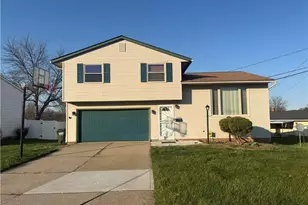 24881 Ridgeline Dr, Huber Heights, OH 44146 - Photo 1