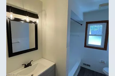 4133 Eastwood Lane, Warrensville Heights, OH 44122 - Photo 5