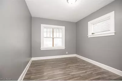 7915 Vineyard Avenue, Loveland, OH 44105 - Photo 13