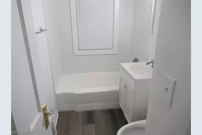 1616 Douglas Road, Wickliffe, OH 44092 - Photo 5