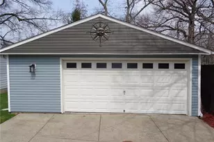 2506 Torrington Ave, Parma, OH 44134 - Photo 5