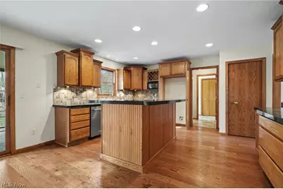 9498 Andrew Drive, Twinsburg, OH 44087 - Photo 15