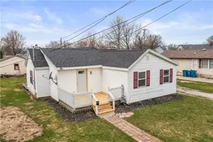 214 Linden St, Port Clinton, OH 43452 - Photo 1