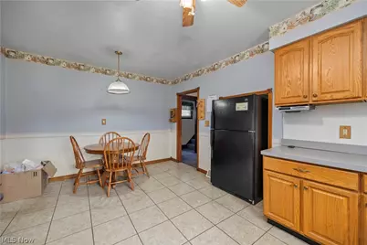 255 E 42nd Street, Lorain, OH 44052 - Photo 11