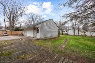 255 E 42nd St, Lorain, OH 44052 - Photo 41