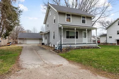 255 E 42nd Street, Lorain, OH 44052 - Photo 3