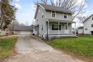 255 E 42nd St, Lorain, OH 44052 - Photo 3