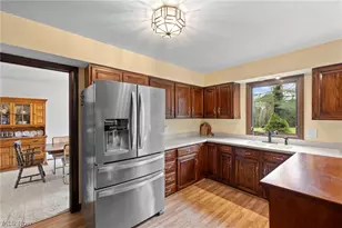 10889 Wilson Mills Rd, Chardon, OH 44024 - Photo 7