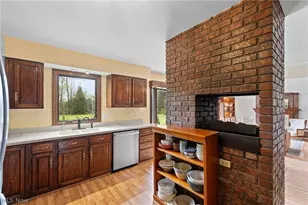 10889 Wilson Mills Rd, Chardon, OH 44024 - Photo 9