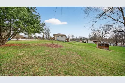 1952 Caroline Avenue, Norton, OH 44203 - Photo 5