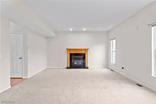 159 Stone Ridge Way, Berea, OH 44017 - Photo 9