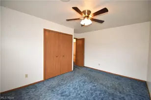7568 Huntington Dr, Boardman, OH 44512 - Photo 17