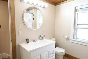 330 E Central Ave, Ravenna, OH 44266 - Photo 21