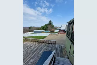 319 Westwood Drive, Steubenville, OH 43953 - Photo 23