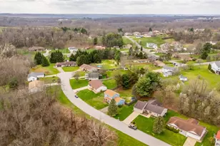 604 Pine Valley Dr, Steubenville, OH 43952 - Photo 9