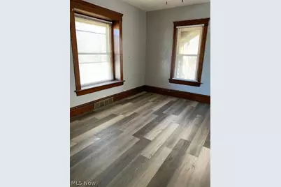 673 Sumner Street, Akron, OH 44311 - Photo 9