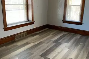 673 Sumner St, Akron, OH 44311 - Photo 9