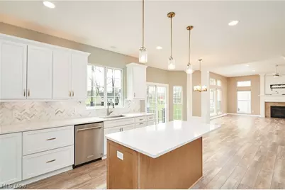 4355 Willow Wood Way, Uniontown, OH 44685 - Photo 7