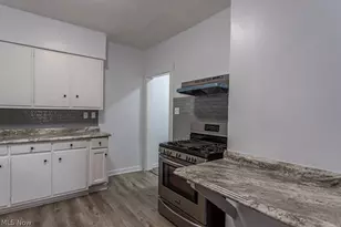 538 Redondo Rd, Youngstown, OH 44504 - Photo 15