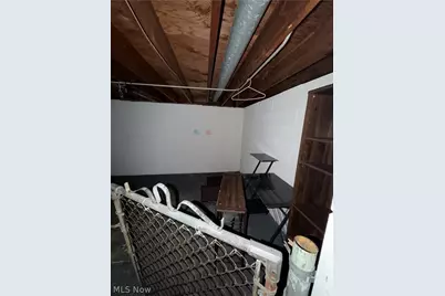 654 E 240 Street, Euclid, OH 44123 - Photo 33