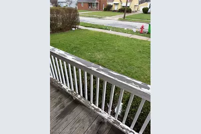 654 E 240 Street, Euclid, OH 44123 - Photo 3