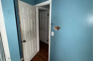 654 E 240th St, Euclid, OH 44123 - Photo 19