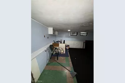 654 E 240 Street, Euclid, OH 44123 - Photo 29