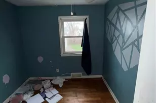 654 E 240th St, Euclid, OH 44123 - Photo 17