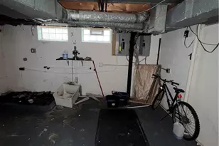 654 E 240th St, Euclid, OH 44123 - Photo 31