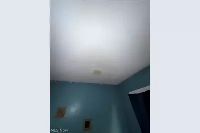 654 E 240 Street, Euclid, OH 44123 - Photo 21