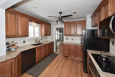 1712 Wright, Rocky River, OH 44116 - Photo 9