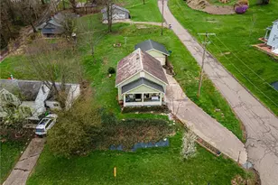 481 Hill St, Coshocton, OH 43812 - Photo 7