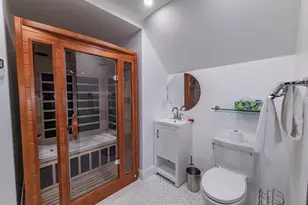 10494 Lakeshore Blvd, Bratenahl, OH 44108 - Photo 45