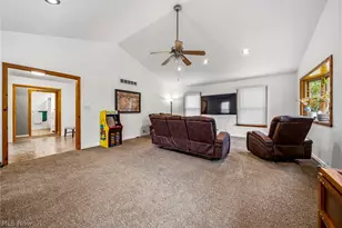 109 Cornelia Dr, Chardon, OH 44024 - Photo 3