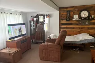 243 Park Ave, New London, OH 44851 - Photo 3