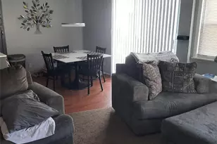 2555 Royal County Down, Uniontown, OH 44685 - Photo 9