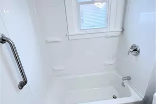 14011 Glendale Ave, Loveland, OH 44128 - Photo 11