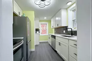 22000 Kennison Ave, Euclid, OH 44123 - Photo 13