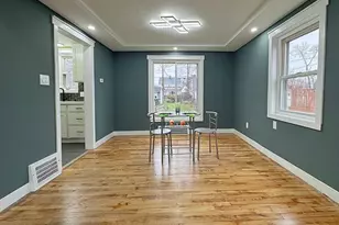 22000 Kennison Ave, Euclid, OH 44123 - Photo 9