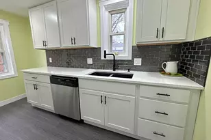 22000 Kennison Ave, Euclid, OH 44123 - Photo 17