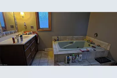 325 Brookshire Oval, Hinckley, OH 44233 - Photo 19