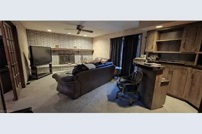 325 Brookshire Oval, Hinckley, OH 44233 - Photo 13