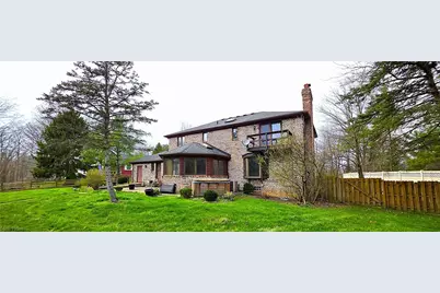 325 Brookshire Oval, Hinckley, OH 44233 - Photo 5