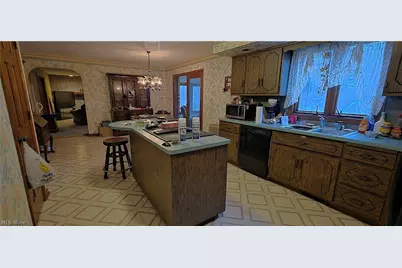 325 Brookshire Oval, Hinckley, OH 44233 - Photo 11