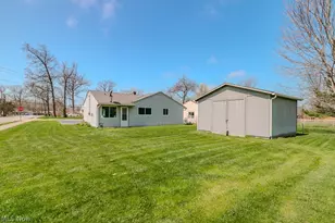4865 Robinwood Dr, Mentor, OH 44060 - Photo 9