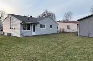 4865 Robinwood Dr, Mentor, OH 44060 - Photo 5