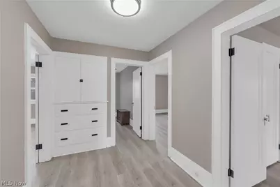 543 Sunset View Drive, Akron, OH 44320 - Photo 35