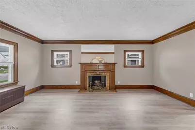 543 Sunset View Drive, Akron, OH 44320 - Photo 13